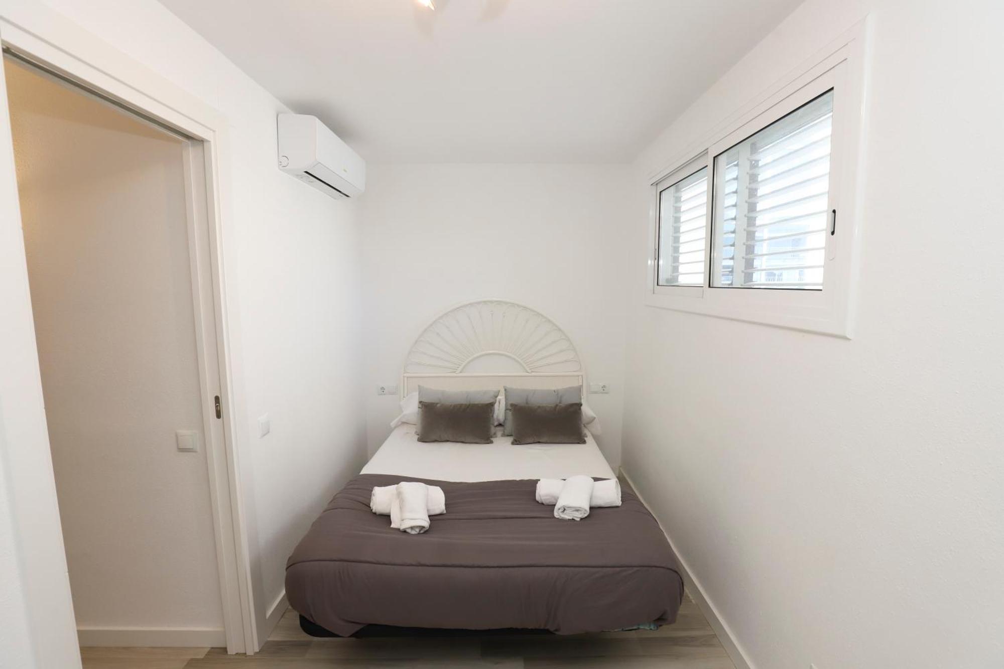 Apartamento Differentflats Rubens Salou Habitación foto